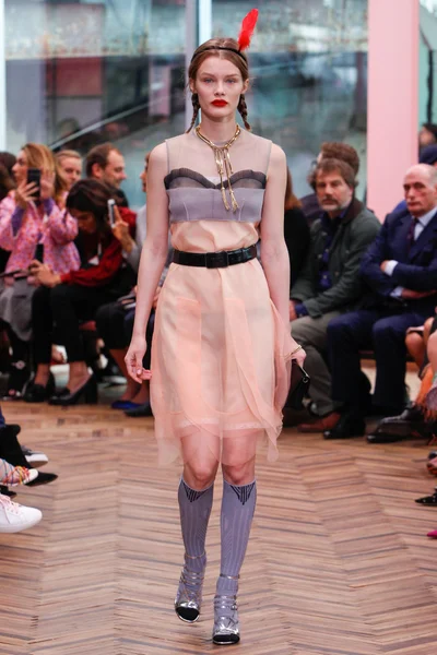 Look 38